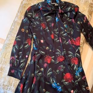 Alice and Olivia wallpaper floral dress